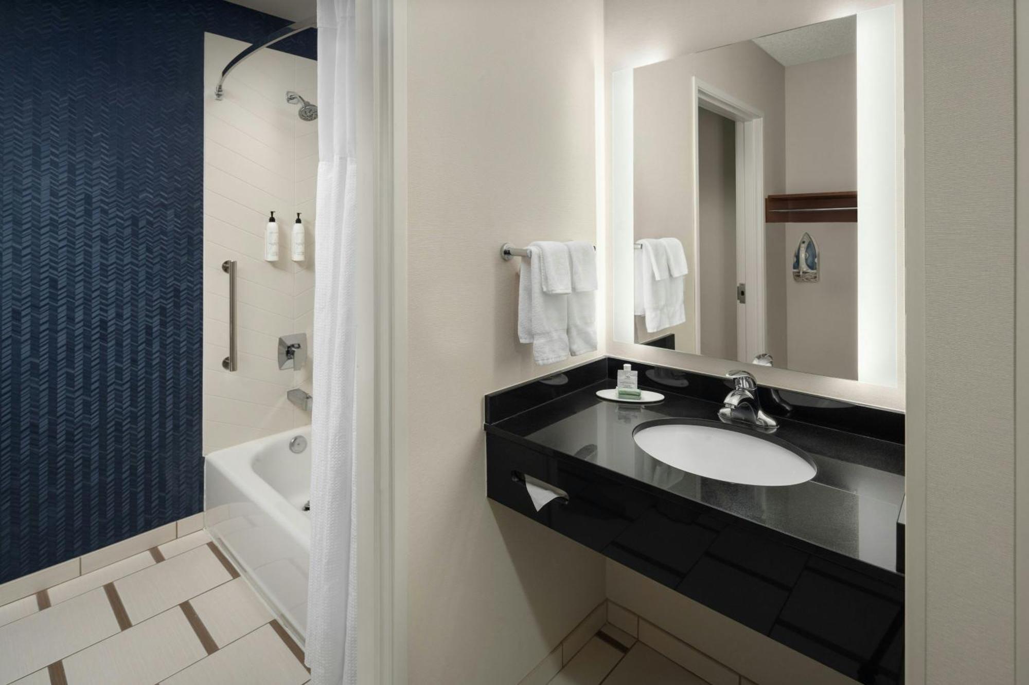 Fairfield Inn & Suites Portland South/Lake Oswego Ngoại thất bức ảnh